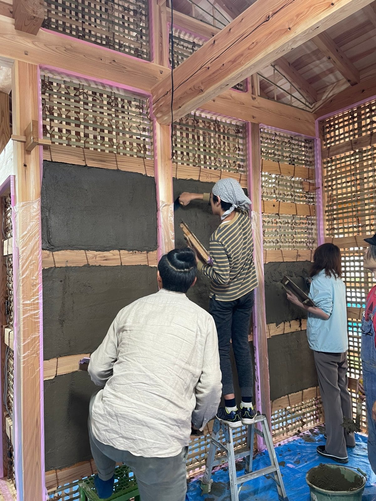 (株)藤本工務店様　土壁塗りワークショップ