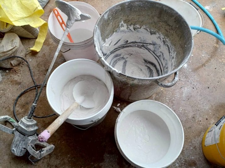 雨なので、下ごしらえを