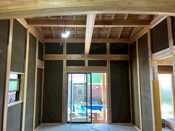 葉山町　石場建構法土中塗り仕上げ　vol.4